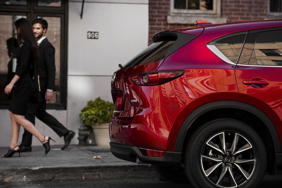 Детали экстерьера Mazda CX-5 2016 года  (фото 37 из 49)